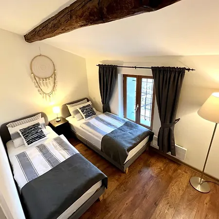 Les Petites Ecuries - Ponpon Apartment *