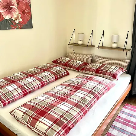 Apartment Les Petites Ecuries - Ponpon *