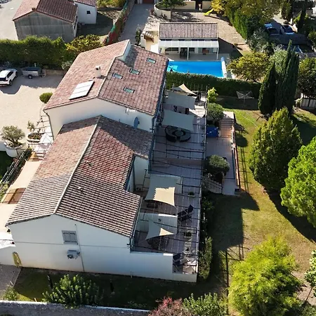 Les Petites Ecuries - Ponpon Apartment *